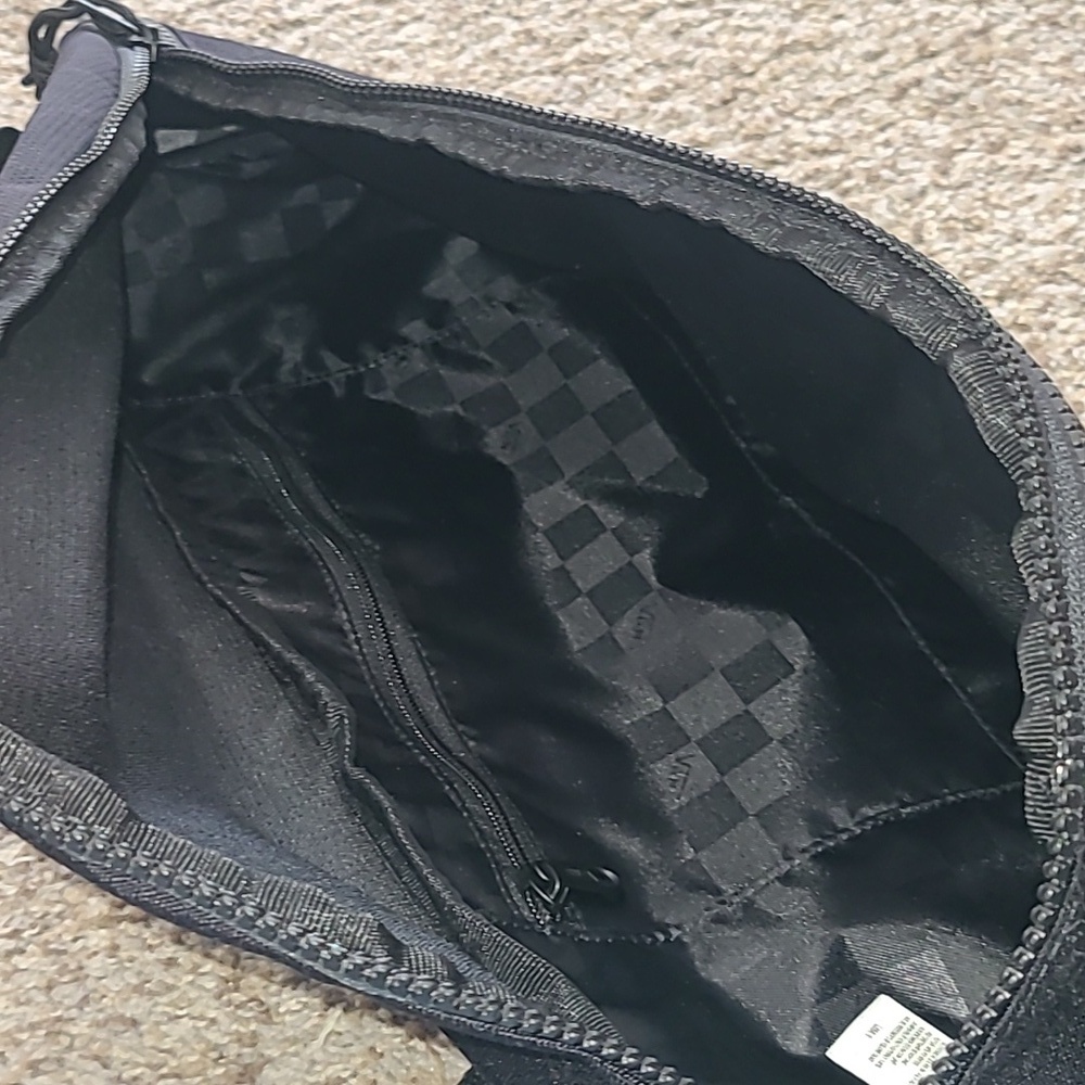 Vans Black Sling Bag - Picture 6 of 9